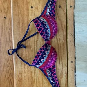 HOLLISTER🌟Colorful Aztec Print Push Up Bikini Top